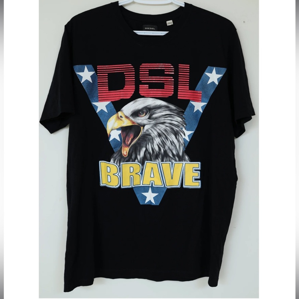 Men's DIESEL T-Shirt

Size-  Medium